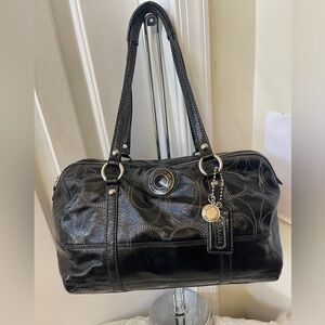 Coach patent leather Bag EUC